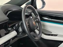 Porsche Macan Pdk  #67