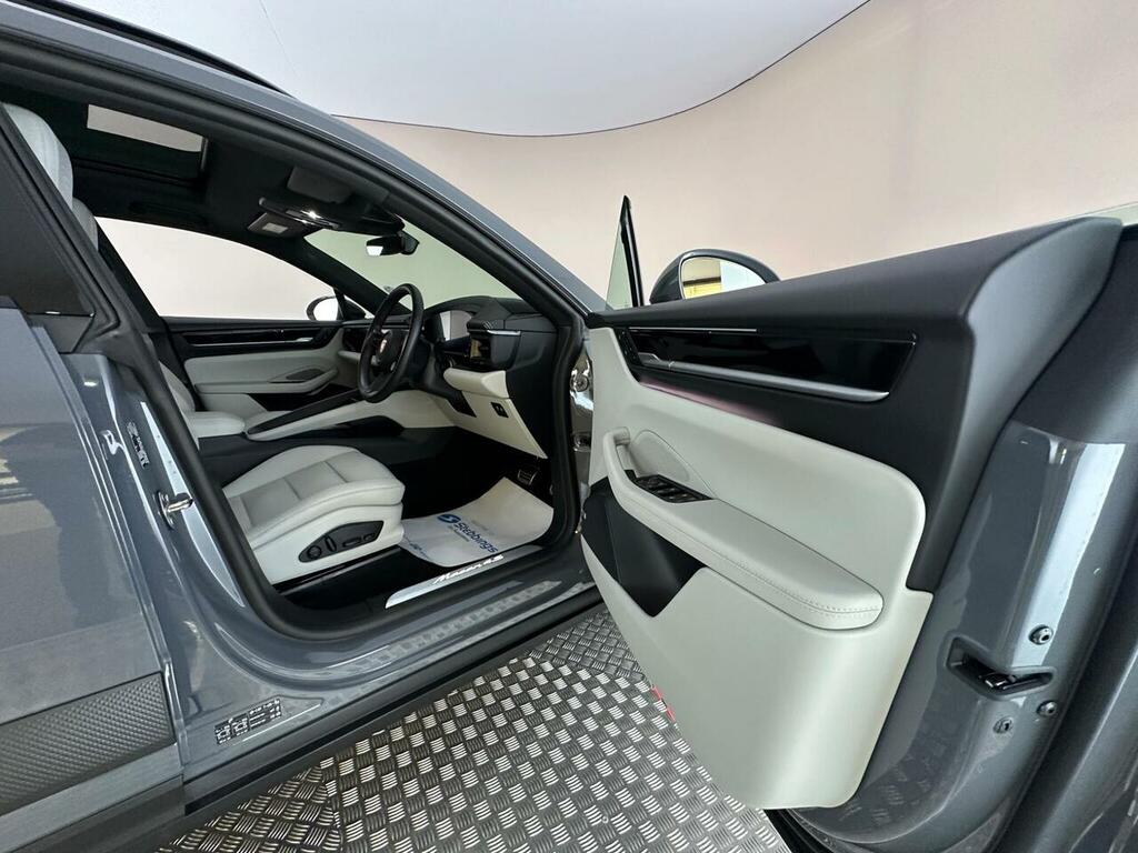 Porsche Macan Pdk  #9