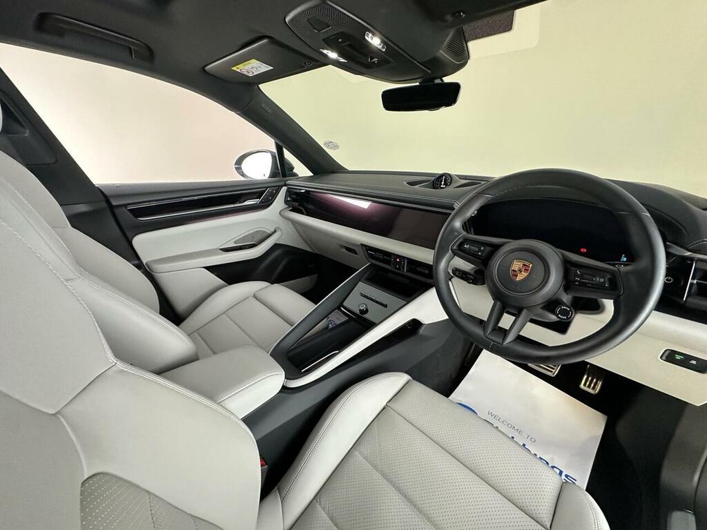 Porsche Macan Pdk  #8
