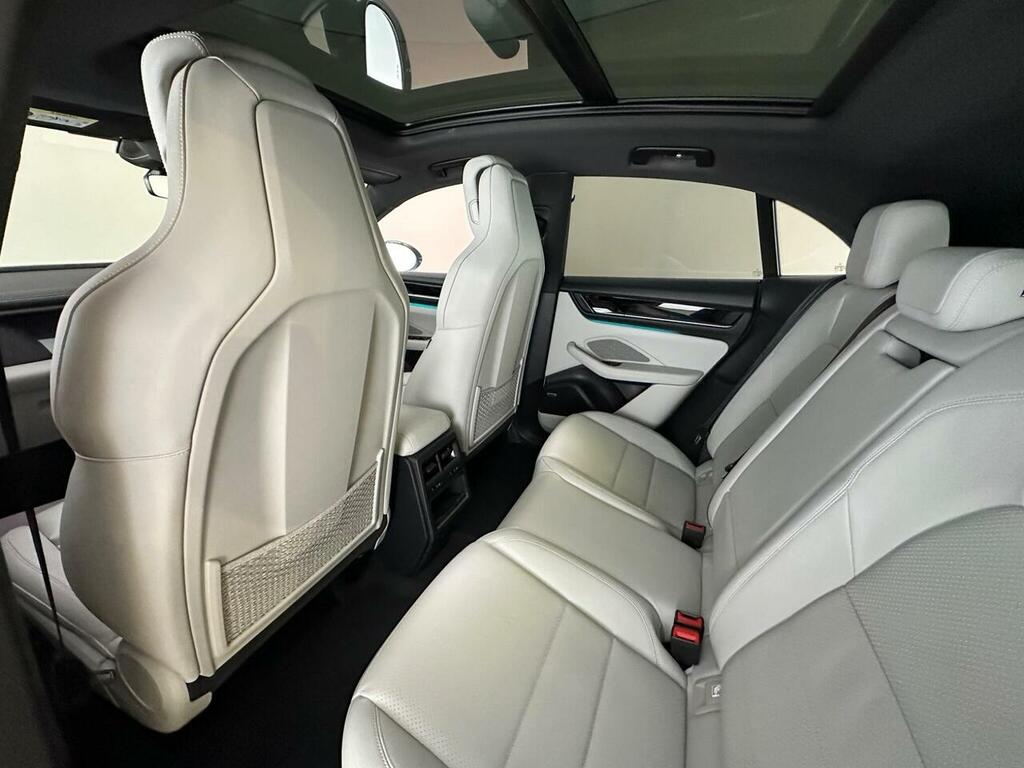 Porsche Macan Pdk  #29