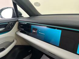 Porsche Macan Pdk  #53