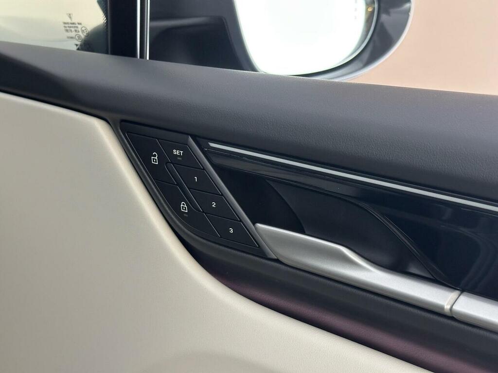 Porsche Macan Pdk  #12