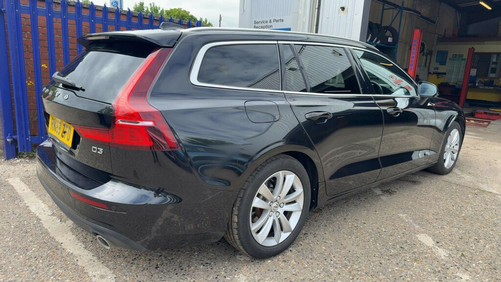 Volvo V60 D3 Momentum Pro RK69ZFD #4