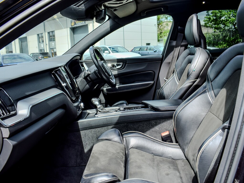 Volvo XC60 T8 Twin Engine Inscription Pro Huge Spe Black #11