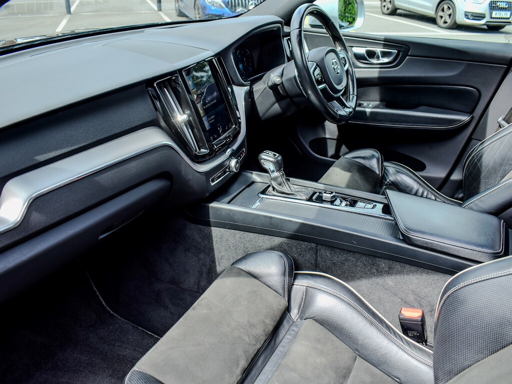 Volvo XC60 T8 Twin Engine Inscription Pro Huge Spe Black #10