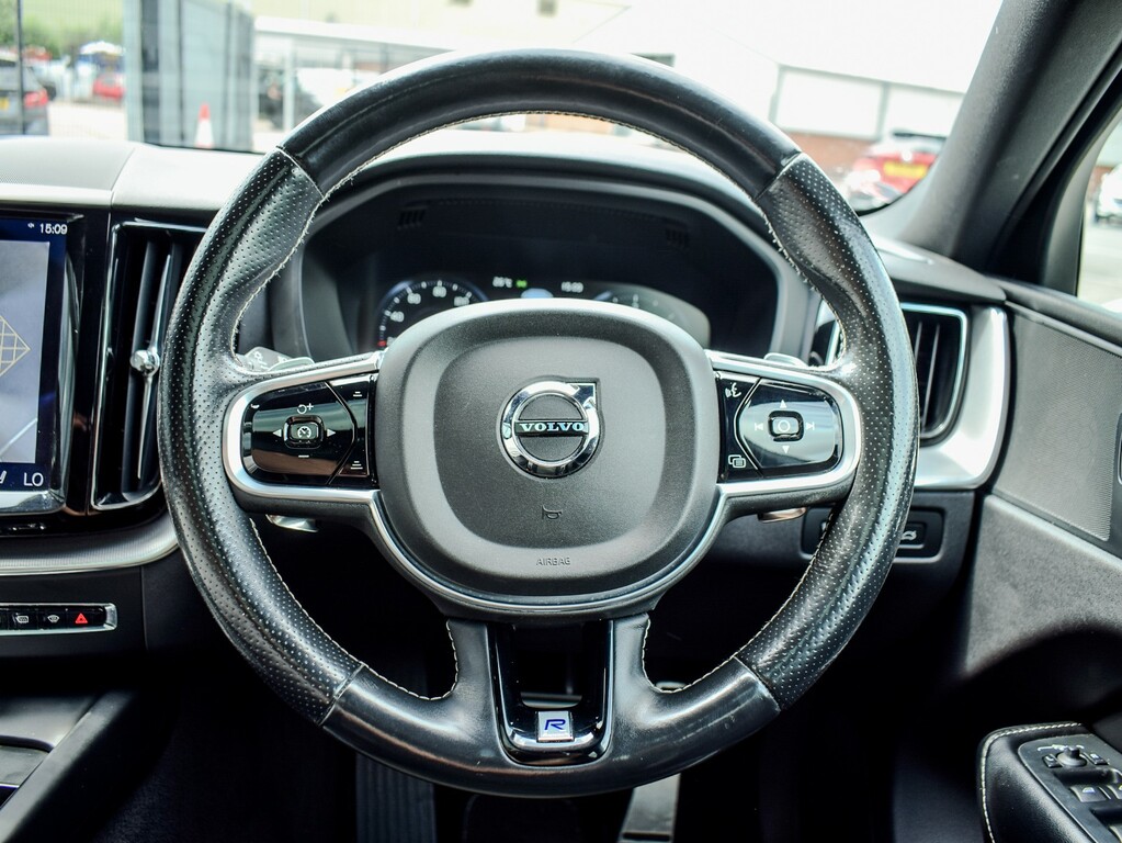 Volvo XC60 T8 Twin Engine Inscription Pro Huge Spe Black #19