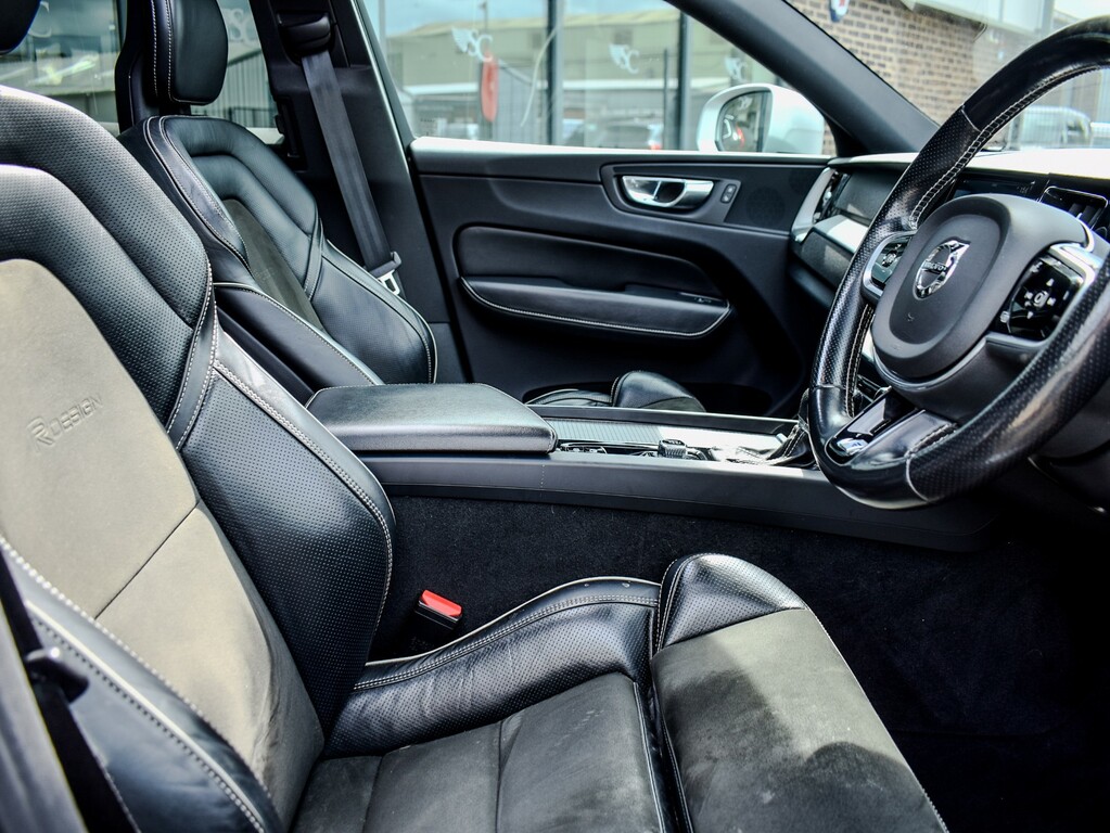 Volvo XC60 T8 Twin Engine Inscription Pro Huge Spe Black #8