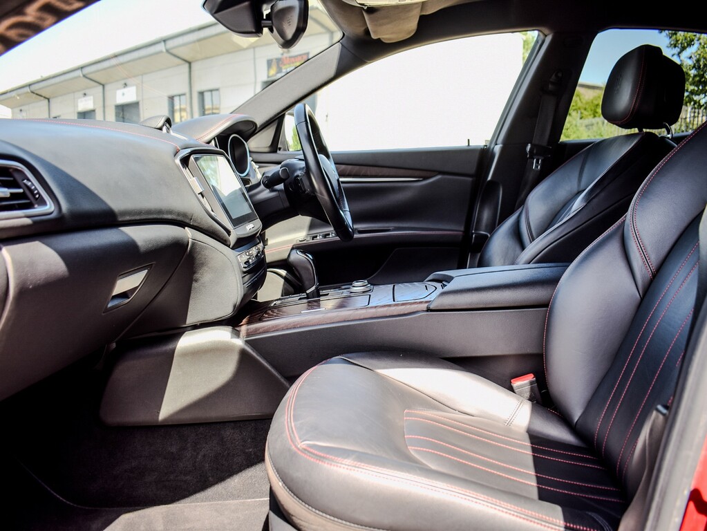 Maserati Ghibli V6 Black #11