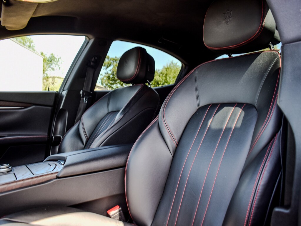 Maserati Ghibli V6 Black #12