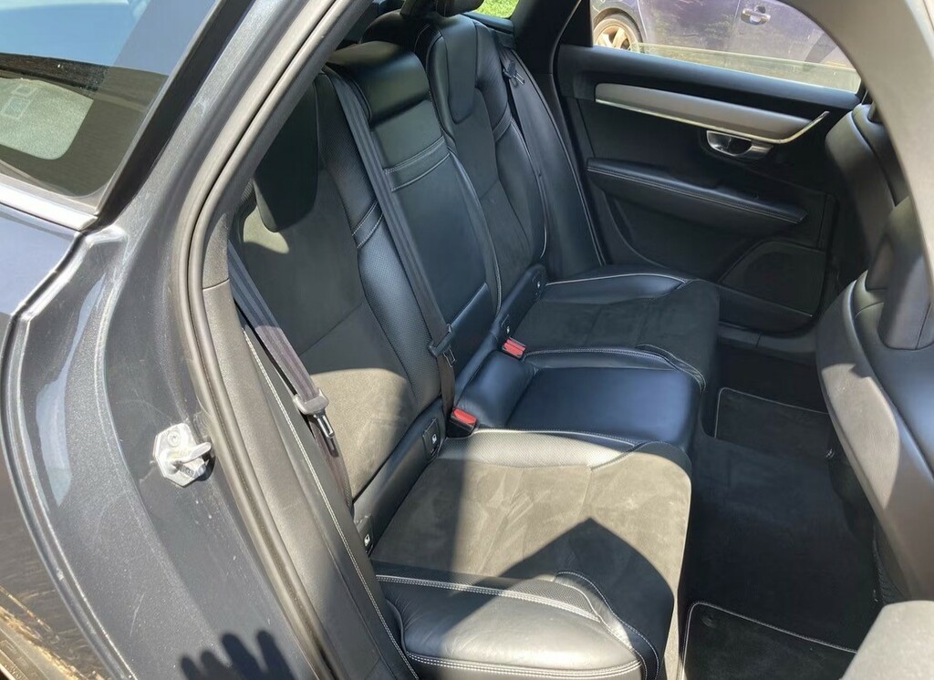 Volvo V90 Estate Black #7
