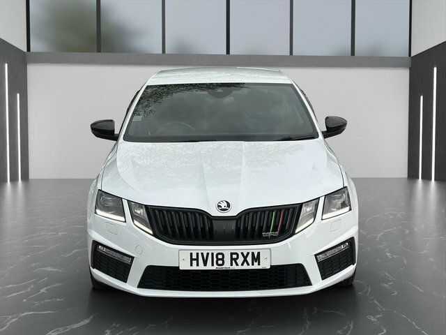 Skoda Octavia 2018 2.0 Tsi Vrs Euro 6 Ss White #3