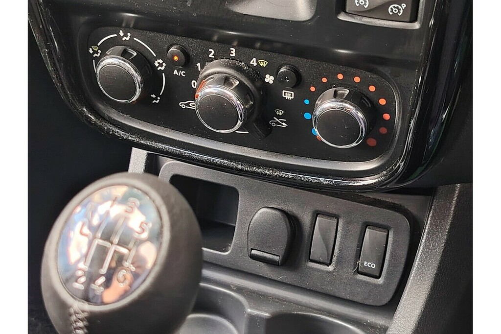 Dacia Duster 1.5 Dci Ambiance Euro 5 White #32