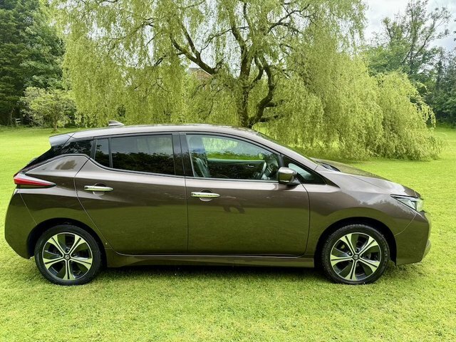 Nissan Leaf E Tekna Hatchback Brown