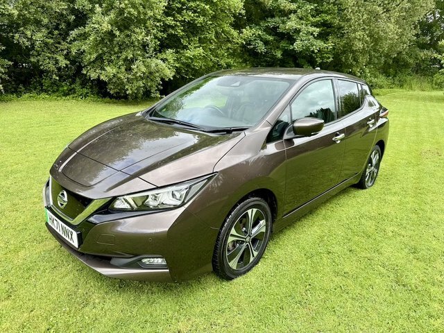 Nissan Leaf E Tekna Hatchback Brown #4