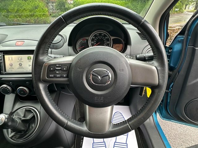 Mazda 2 Hatchback 1.3 Venture 2013 Red #16