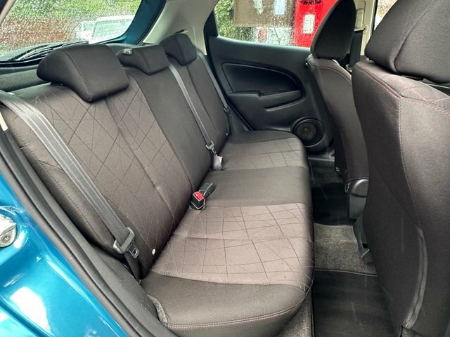 Mazda 2 Hatchback 1.3 Venture 2013 Red #23
