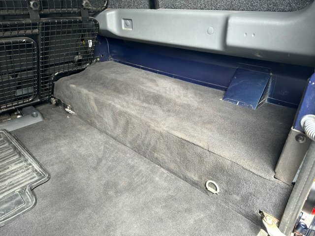 Land Rover Defender Estate #26