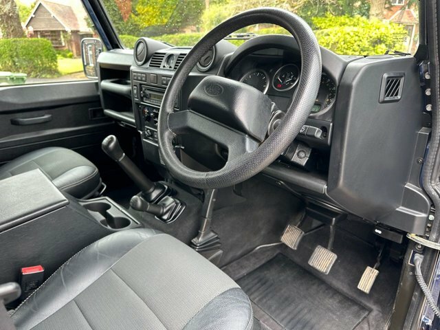Land Rover Defender 2.2 Tdci Xs Utility Wagon Double Cab Ma Blue #2