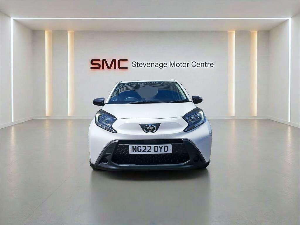 Toyota Aygo X Pure White #2