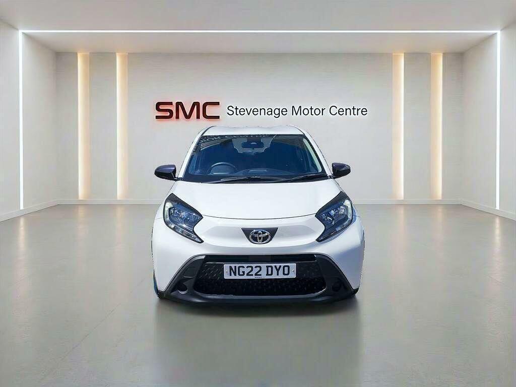Toyota Aygo X Pure White #6