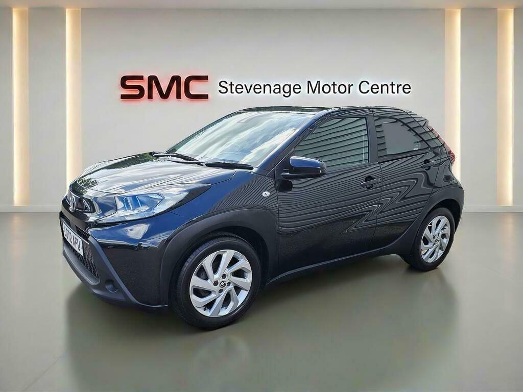 Toyota Aygo X Pure Black #4