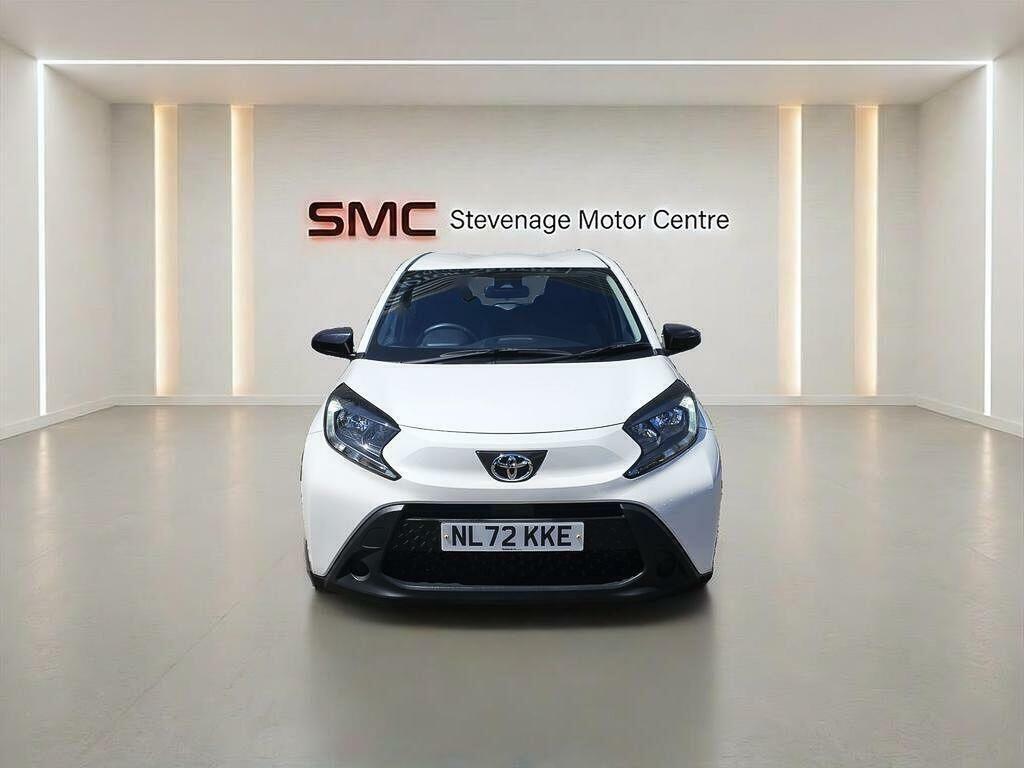 Toyota Aygo X Pure White #6