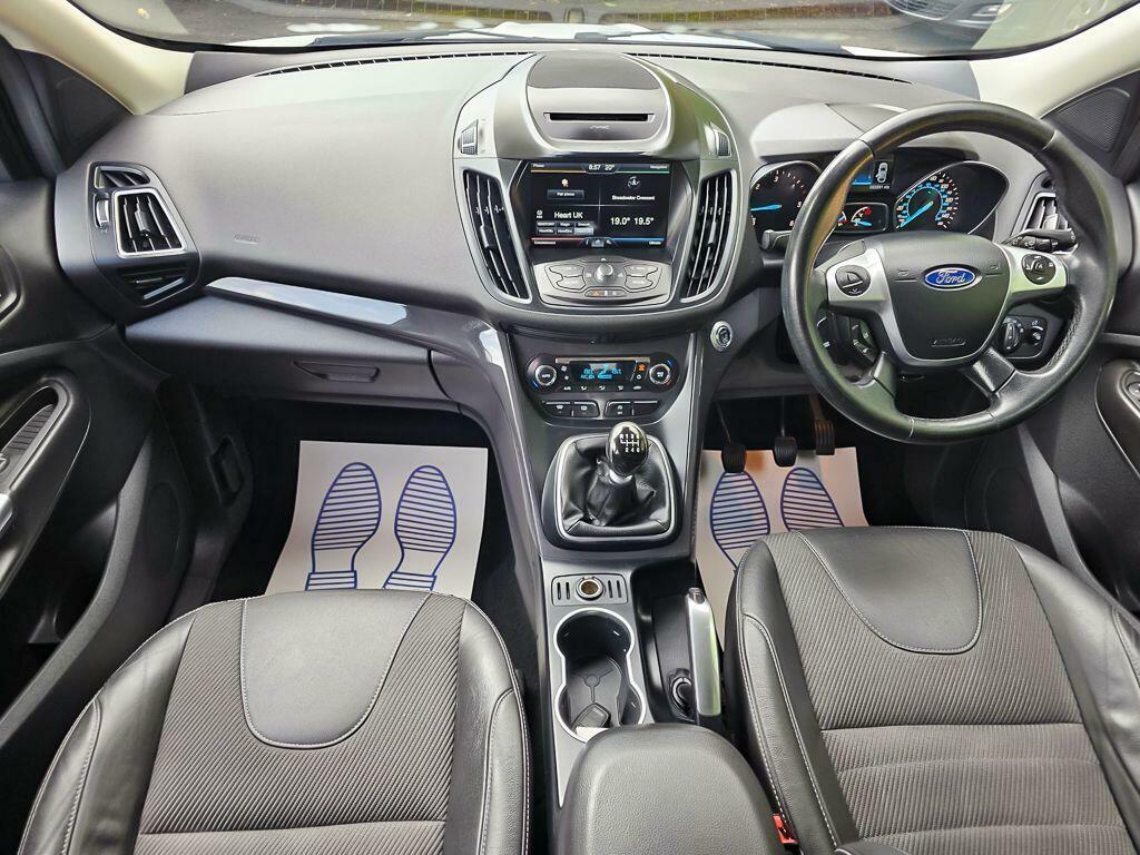 Ford Kuga Titanium White #2
