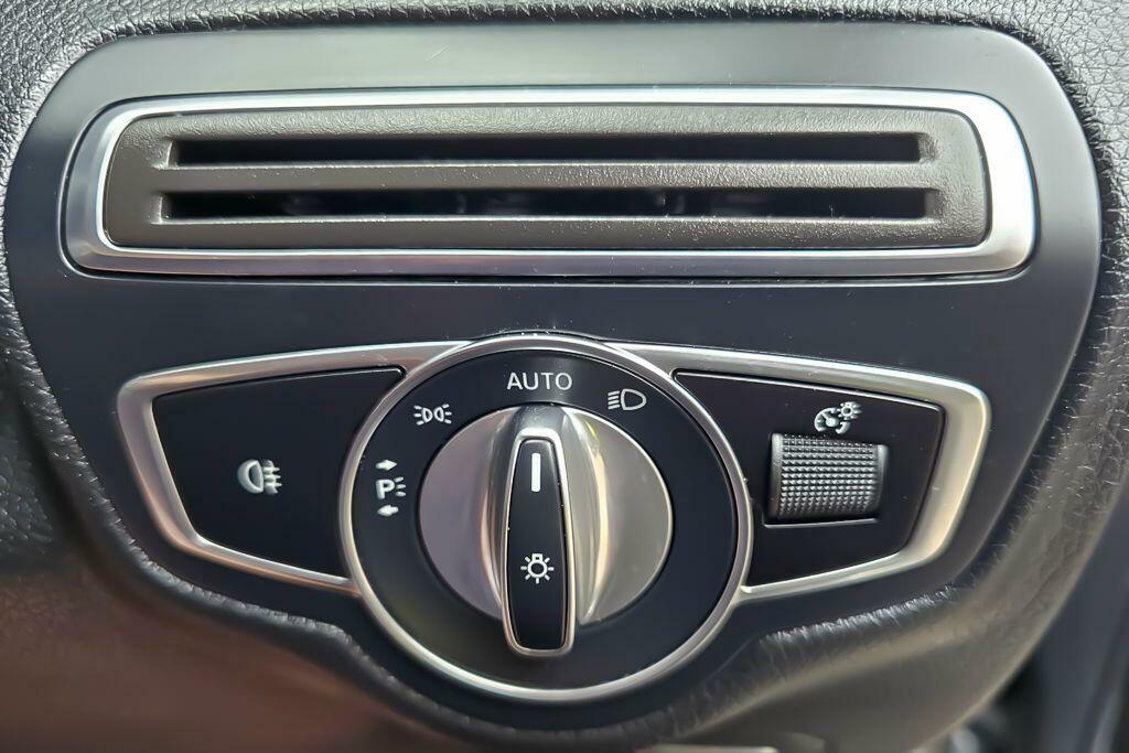 Mercedes-Benz C Class C 200 Amg Line Coup Black #19