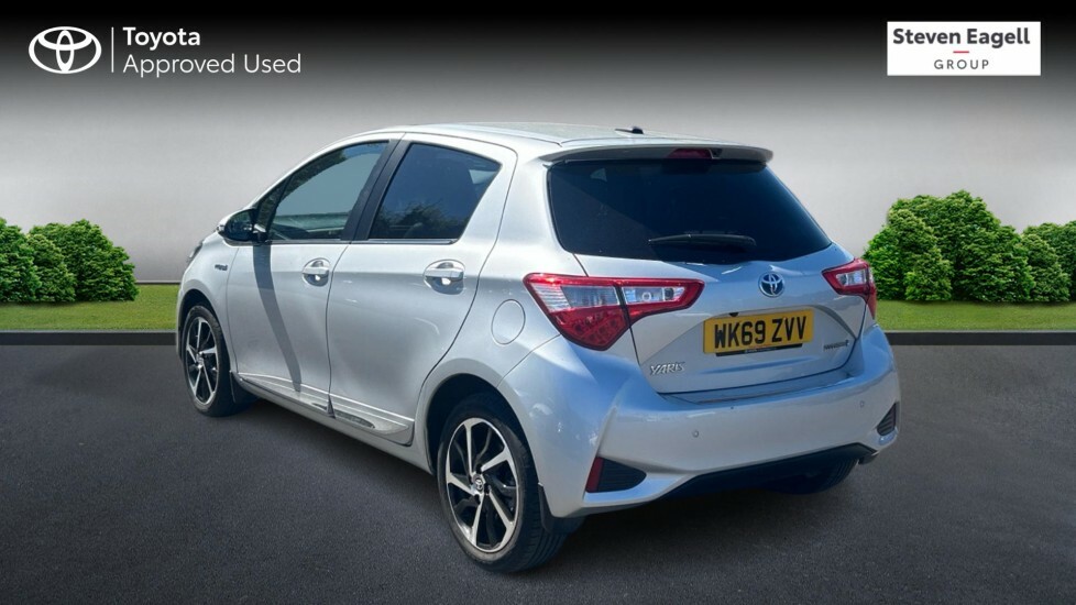 Toyota Yaris 1.5 Vvt-h Excel E-cvt Euro 6 Ss WK69ZVV Silver #4