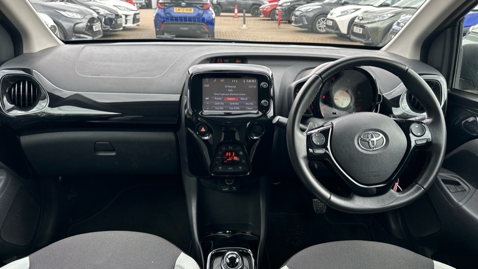 Toyota Aygo 1.0 Vvt-i X-press X-shift Euro 6 LS18FXV Black #6