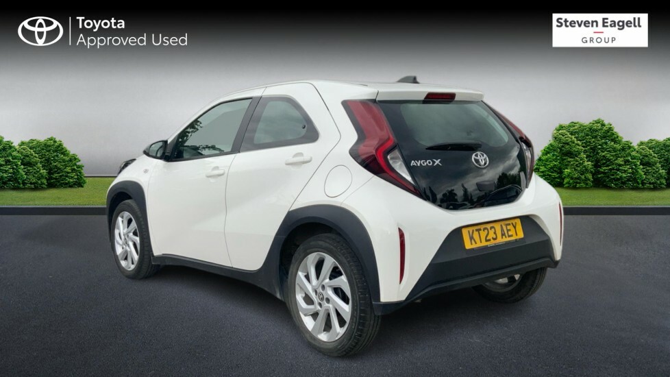 Toyota Aygo X 1.0 Vvt-i Pure Hatchback Euro 6 KT23AEY White #4