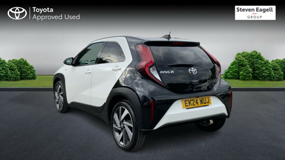 Toyota Aygo X 1.0 Vvt-i Edge Hatchback Euro 6 EK24WUJ White #4