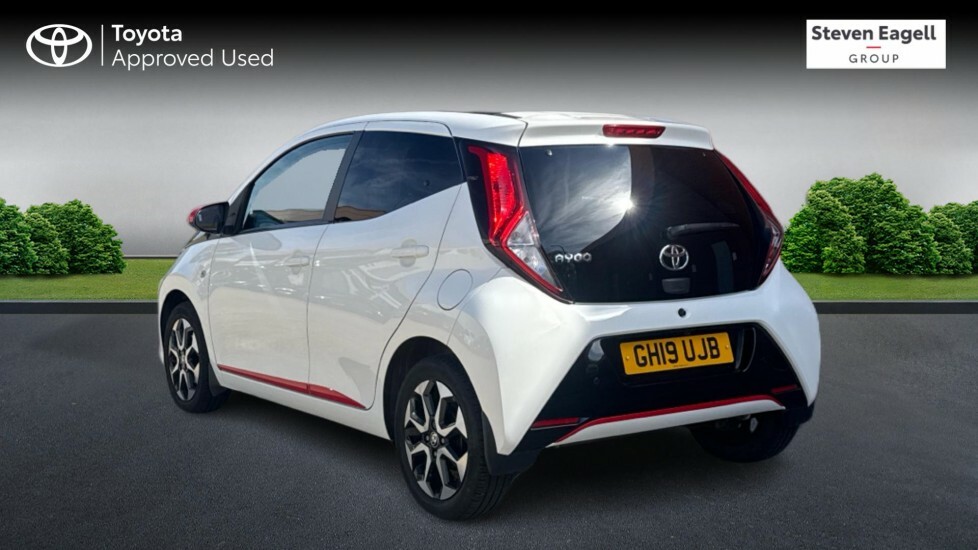Toyota Aygo 1.0 Vvt-i X-trend Euro 6 GH19UJB White #4