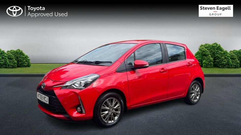 Toyota Yaris 1.5 Vvt-i Icon Euro 6 KT69VCJ Red #3