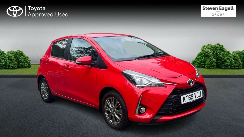 Toyota Yaris 1.5 Vvt-i Icon Euro 6 Red