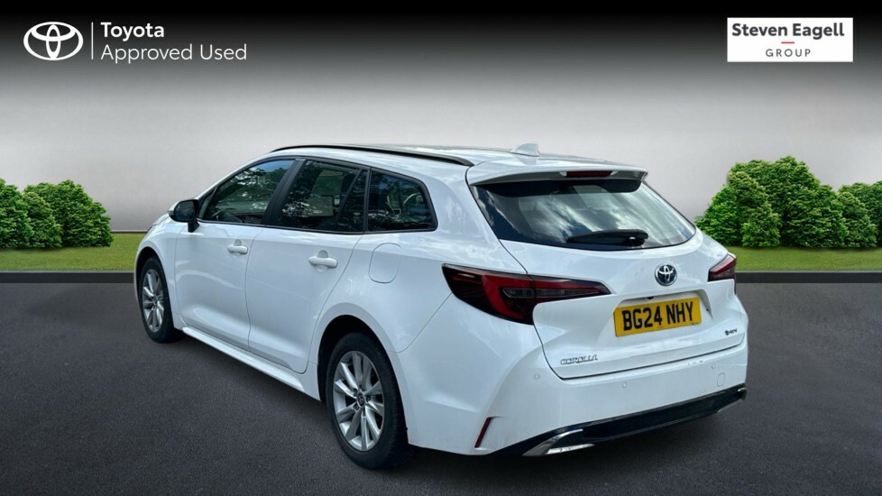 Toyota Corolla 1.8 Vvt-h Icon Touring Sports Hybrid Cv BG24NHY White #4