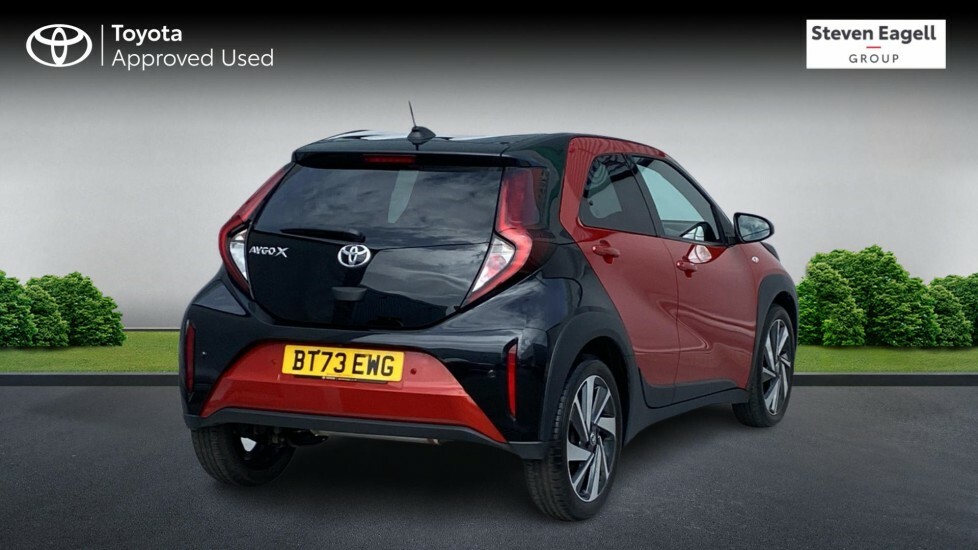 Toyota Aygo X 1.0 Vvt-i Edge Euro 6 Ss BT73EWG Red #2