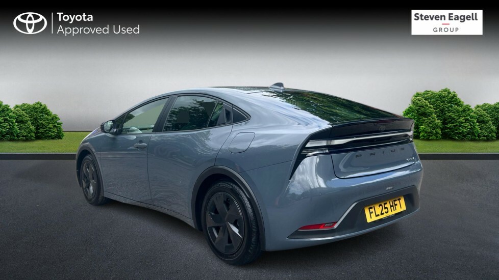 Toyota Prius 2.0 13.6Kwh Design Cvt Euro 6 Ss FL25HFT Grey #4
