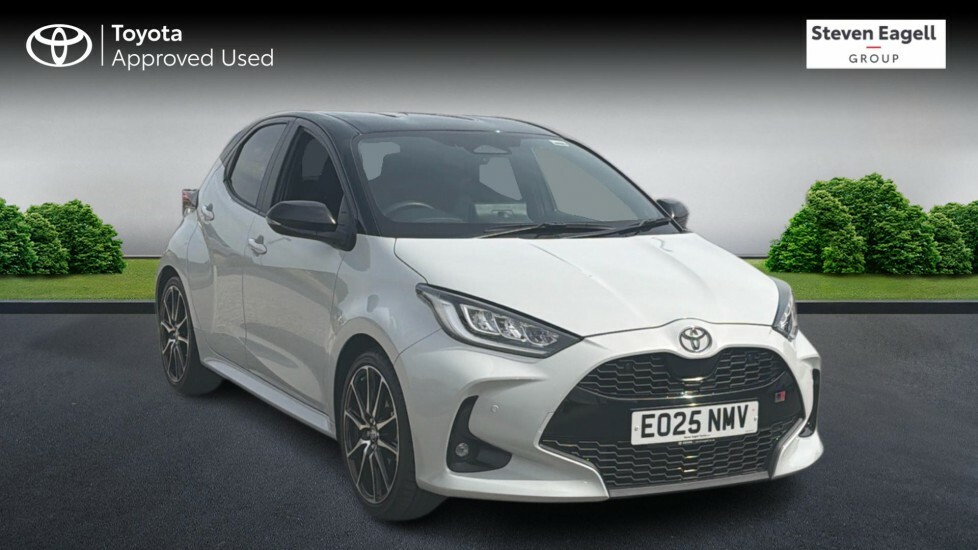 Toyota Yaris 1.5 Vvt-h Gr Sport E-cvt Euro 6 Ss EO25NMV Grey