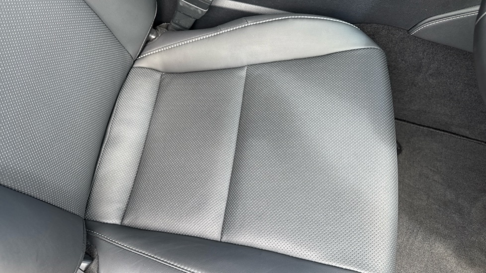 Lexus ES 300H 2.5 Takumi Cvt Blue #18