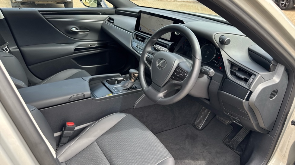 Lexus ES 300H 2.5 Takumi Cvt Blue #13