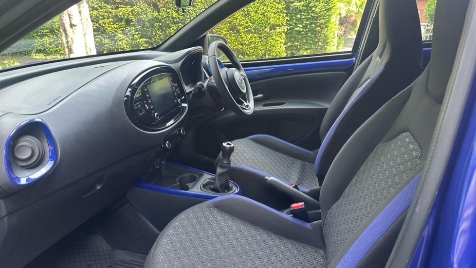 Toyota Aygo X 1.0 Vvt-i Edge Euro 6 Ss EX73XYE Blue #5