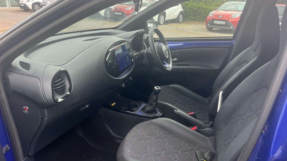 Toyota Aygo X 1.0 Vvt-i Exclusive Euro 6 Ss GL24HVX Blue #5