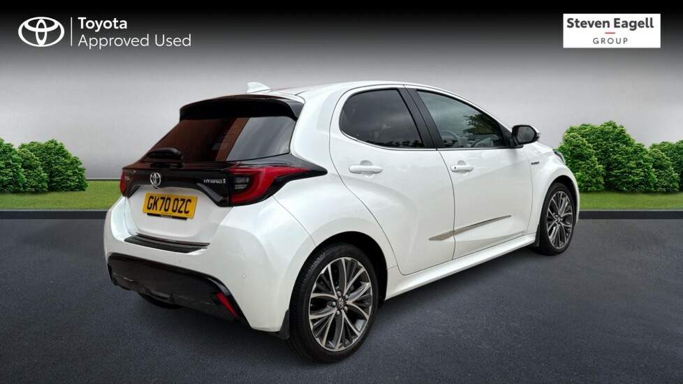 Toyota Yaris 1.5 Vvt-h Excel E-cvt Euro 6 Ss GK70OZC White #2