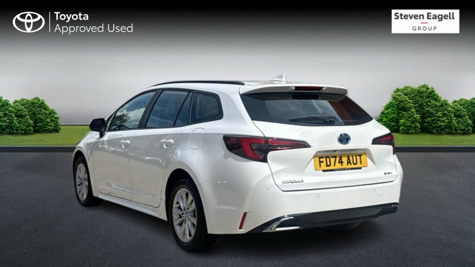 Toyota Corolla 1.8 Vvt-h Icon Touring Sports Cvt Euro 6 Ss FD74AUT White #4
