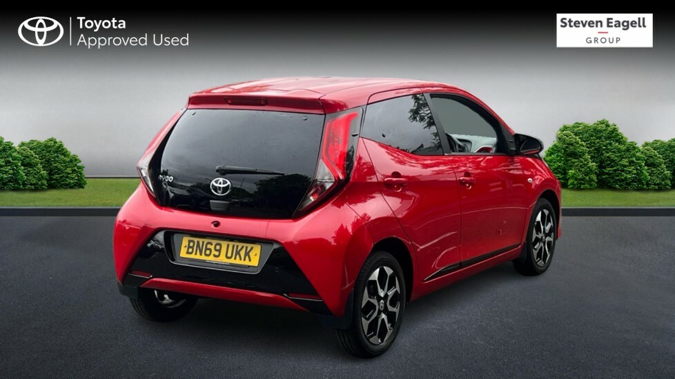 Toyota Aygo 1.0 Vvt-i X-trend Euro 6 Red #2
