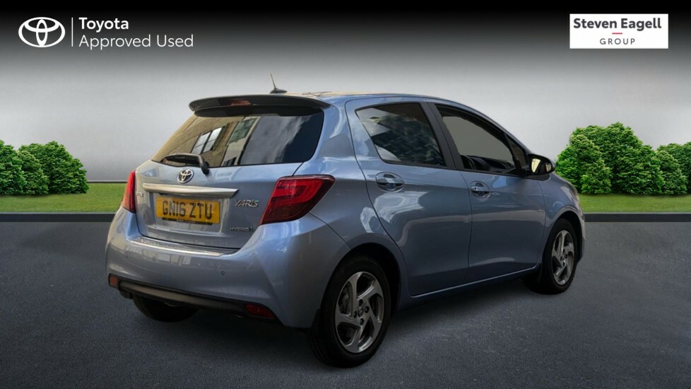 Toyota Yaris 1.5 Vvt-h Excel E-cvt Euro 6 15In Alloy GN16ZTU Blue #2