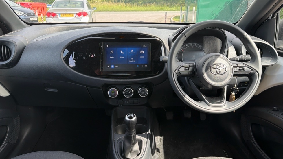 Toyota Aygo X 1.0 Vvt-i Pure Euro 6 Ss GU75MZW White #6
