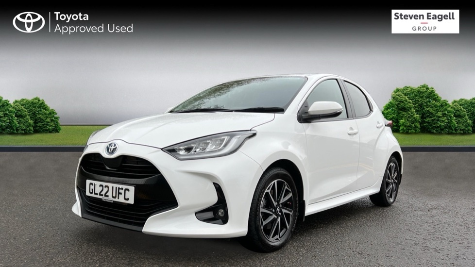 Toyota Yaris 1.5 Vvt-h Design E-cvt Euro 6 Ss GL22UFC White #3