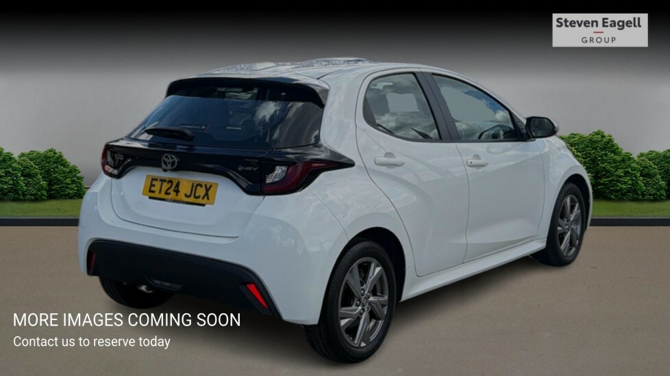 Toyota Yaris 1.5 Vvt-h Icon E-cvt Euro 6 Ss ET24JCX White #4